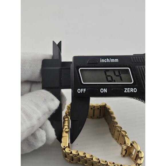 ELGIN Ladies gold tone rectangle case champagne dial - Picture 9 of 11